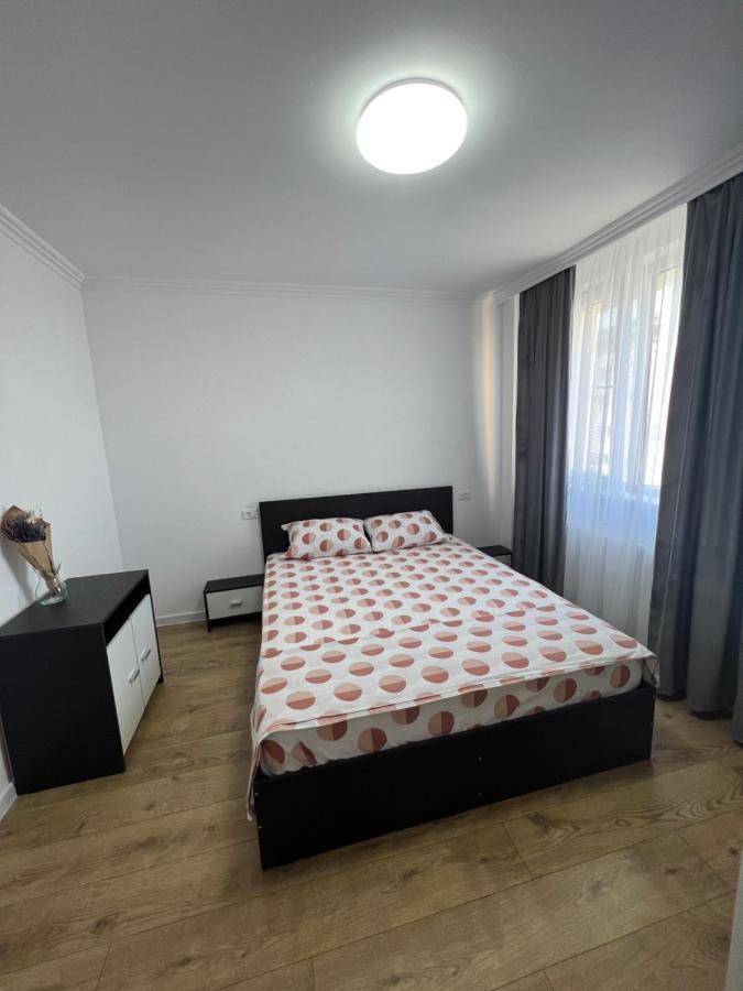 Sunny Apartment Center Сучава Экстерьер фото
