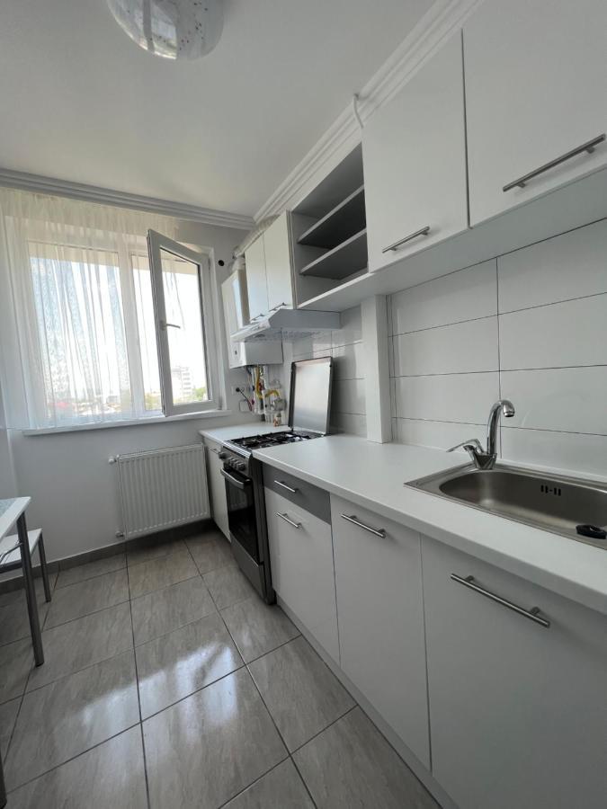 Sunny Apartment Center Сучава Экстерьер фото